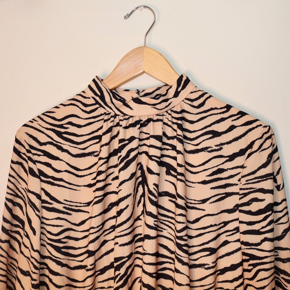 Finders Keepers Romy Long Sleeve Mini Dress In Tiger Print - Picture 5 of 15